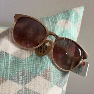 #49 Ophelia Roe Women’s Stylish Brown Sunglasses